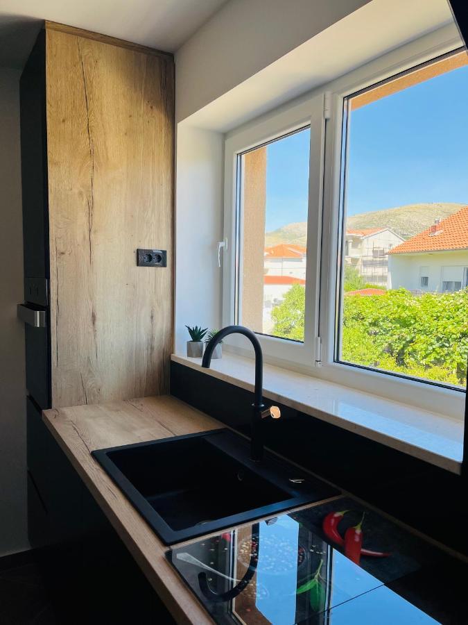Kia Ora Apartment Трогир Экстерьер фото